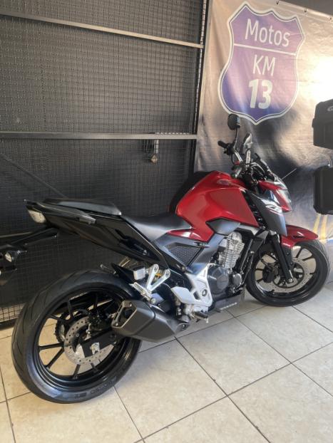 HONDA CB 300 F Twister FLEX ABS, Foto 3