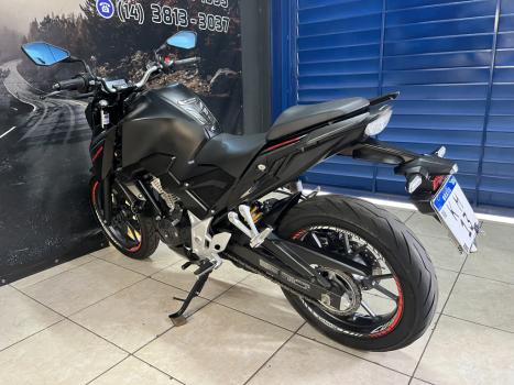 HONDA CB 300 F Twister FLEX CBS, Foto 4