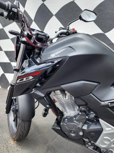 HONDA CB 300 F Twister FLEX CBS, Foto 3