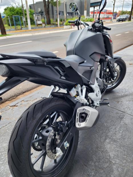 HONDA CB 300 F Twister FLEX CBS, Foto 4