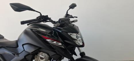 HONDA CB 300 F Twister FLEX ABS, Foto 2