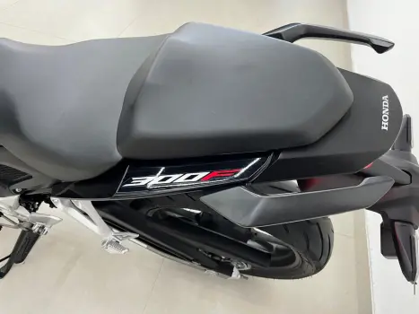HONDA CB 300 F Twister FLEX CBS, Foto 11