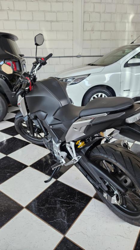 HONDA CB 300 F Twister FLEX ABS, Foto 3