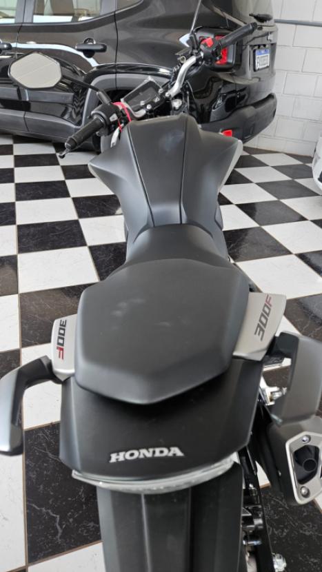 HONDA CB 300 F Twister FLEX ABS, Foto 4