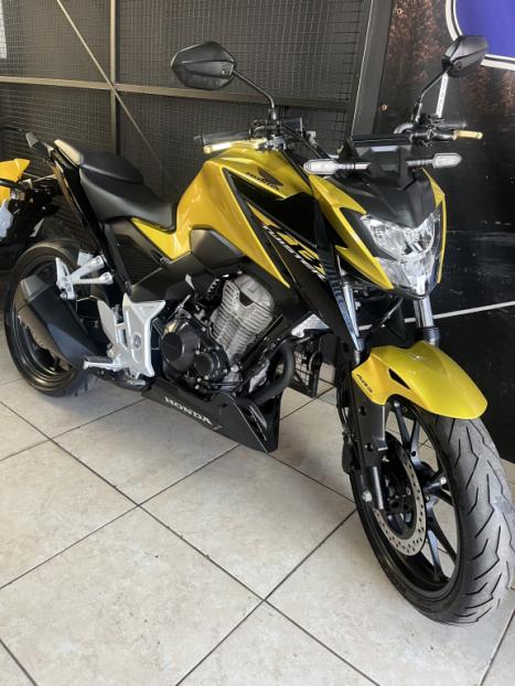 HONDA CB 300 F Twister FLEX ABS, Foto 3