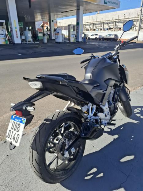HONDA CB 300 F Twister FLEX CBS, Foto 4