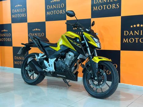 HONDA CB 300 F Twister FLEX ABS, Foto 2