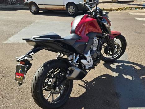 HONDA CB 300 F Twister FLEX ABS, Foto 2