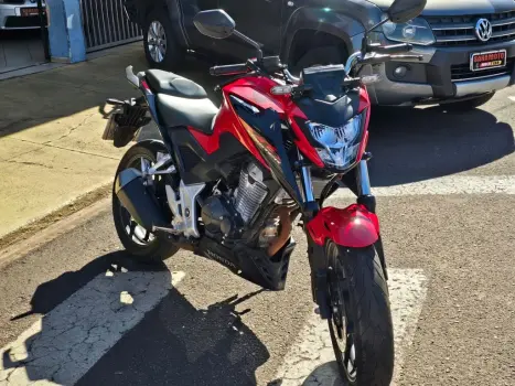 HONDA CB 300 F Twister FLEX ABS, Foto 1