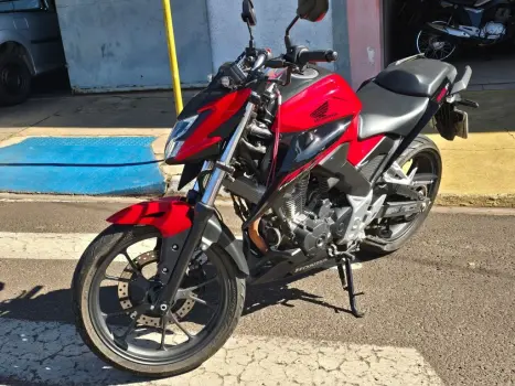 HONDA CB 300 F Twister FLEX ABS, Foto 4