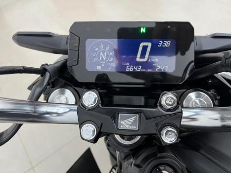 HONDA CB 300 F Twister FLEX ABS, Foto 2