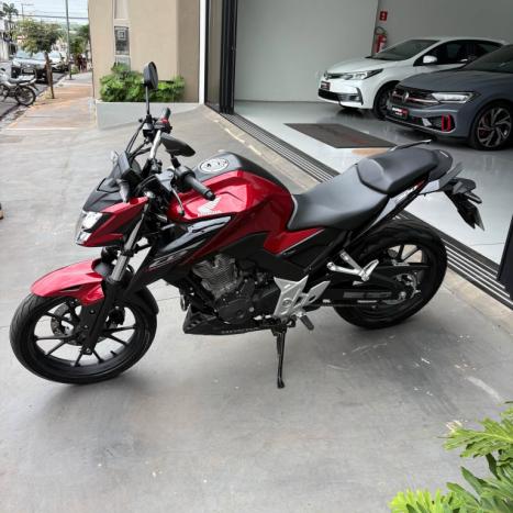 HONDA CB 300 F Twister FLEX ABS, Foto 3