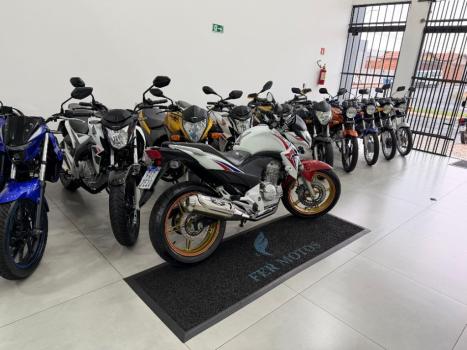 HONDA CB 300 R ESPECIAL EDITION, Foto 6