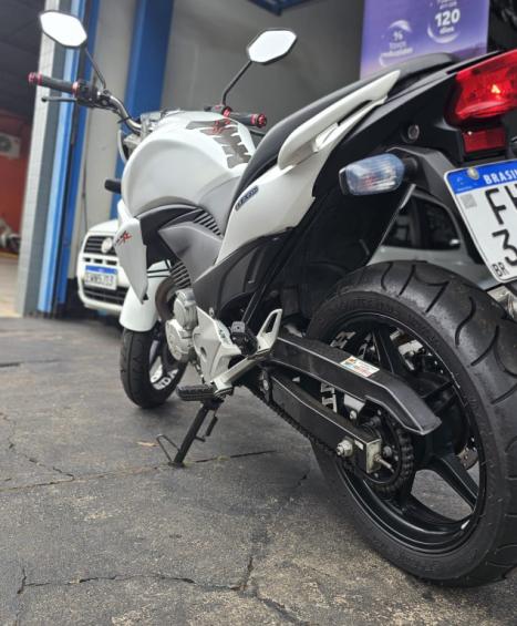 HONDA CB 300 R FLEX, Foto 2