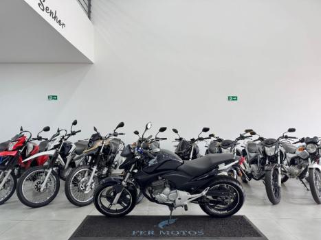 HONDA CB 300 R STD, Foto 2