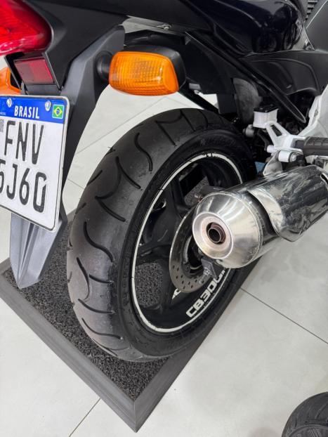 HONDA CB 300 R STD, Foto 9