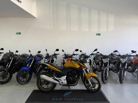 HONDA CB 300 R STD, Foto 1 HONDA CB 300 R STD, Foto 1