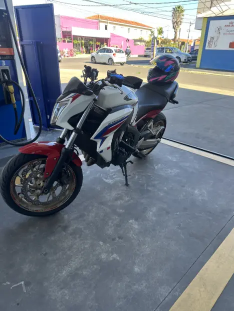 HONDA CB 650 F ABS, Foto 4