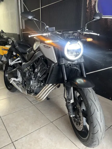 HONDA CB 650 R ABS, Foto 4