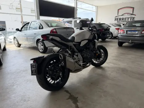 HONDA CBR 1000 F, Foto 6