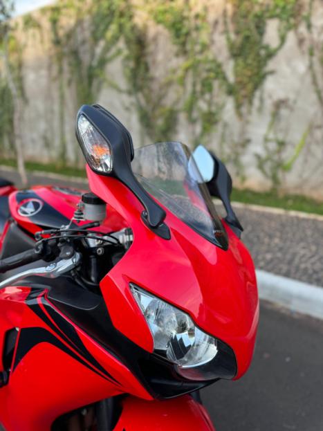 HONDA CBR 1000 RR FIRE BLADE, Foto 11