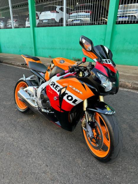 HONDA CBR 1000 RR REPSOL, Foto 1