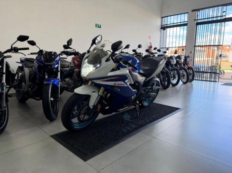 HONDA CBR 600 F , Foto 3