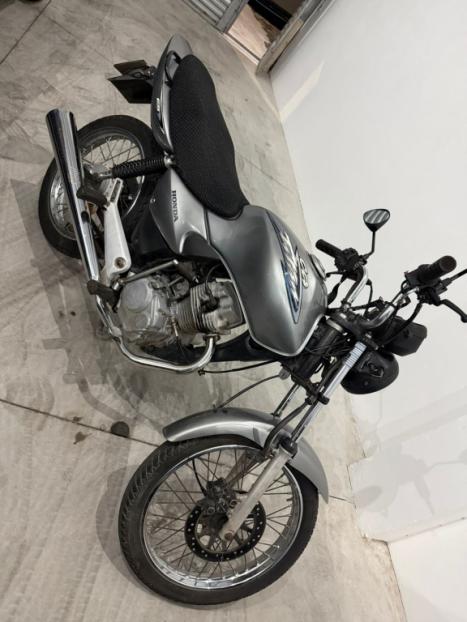 HONDA CG 125 TITAN ES, Foto 2