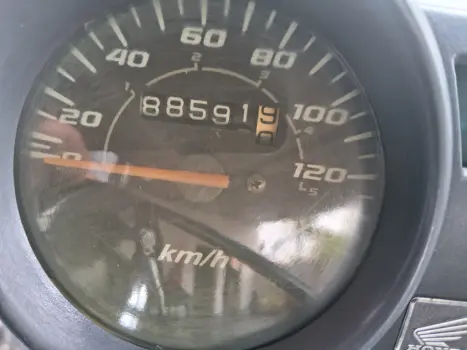 HONDA CG 150 FAN ESI, Foto 5