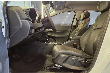 HONDA City Hatch 1.5 16V 4P FLEX TOURING AUTOM�TICO CVT, Foto 18