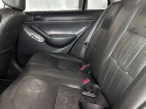 HONDA Civic 1.7 16V 4P LX, Foto 9