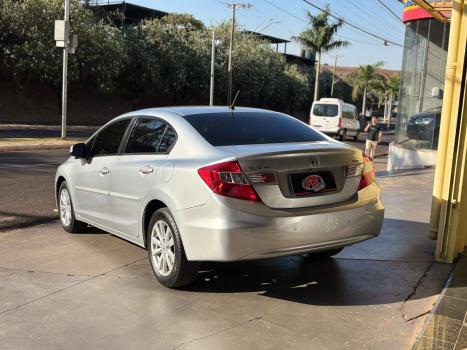 HONDA Civic 1.8 16V 4P FLEX LXS, Foto 4