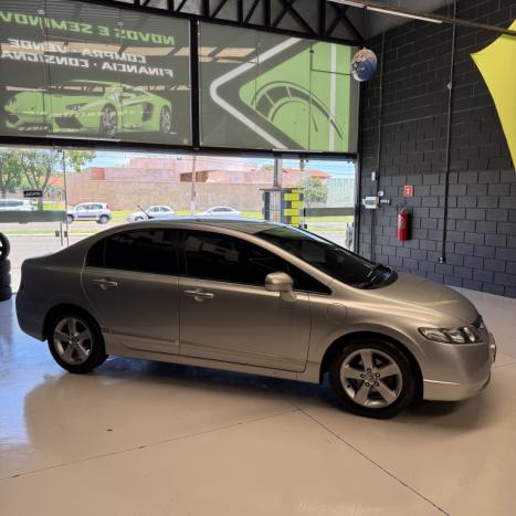 HONDA Civic 1.8 16V 4P FLEX LXS, Foto 4