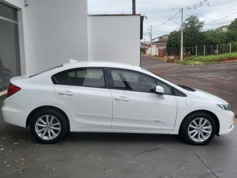 HONDA Civic 1.8 16V 4P FLEX LXS, Foto 4