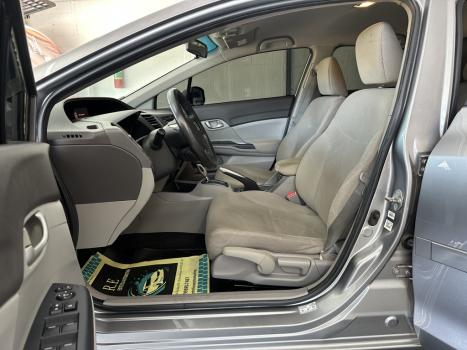 HONDA Civic 1.8 16V 4P FLEX LXS AUTOM�TICO, Foto 10