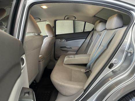 HONDA Civic 1.8 16V 4P FLEX LXS AUTOM�TICO, Foto 9