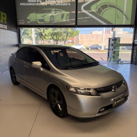 HONDA Civic 1.8 16V 4P FLEX LXS AUTOM�TICO, Foto 3