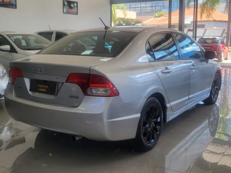 HONDA Civic 1.8 16V 4P FLEX LXS, Foto 4