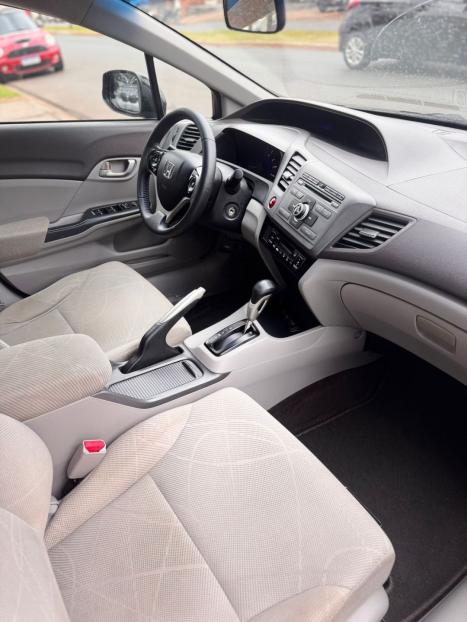 HONDA Civic 1.8 16V 4P FLEX LXS AUTOM�TICO, Foto 9