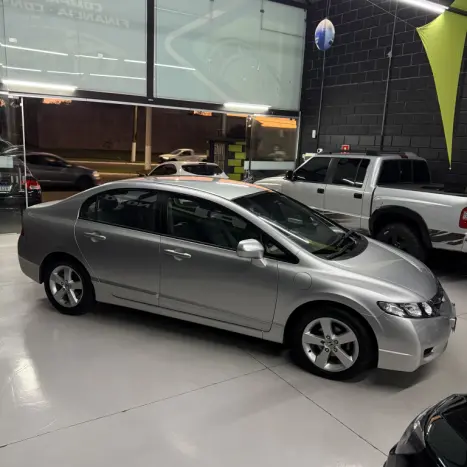 HONDA Civic 1.8 16V 4P FLEX LXS, Foto 4
