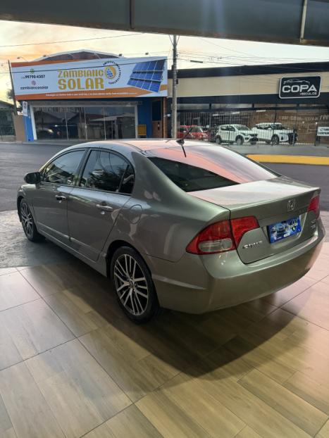 HONDA Civic 1.8 16V 4P FLEX LXS AUTOM�TICO, Foto 4