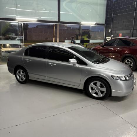 HONDA Civic 1.8 16V 4P FLEX LXS AUTOM�TICO, Foto 4