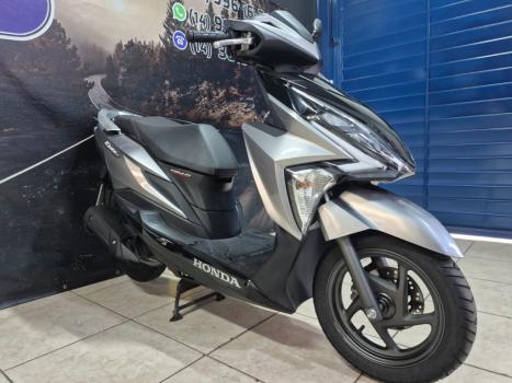 HONDA Elite 125 , Foto 3