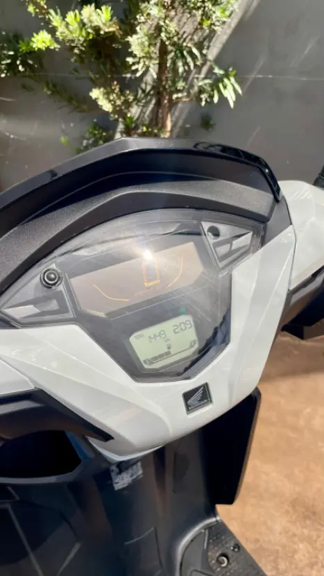 HONDA Elite 125 , Foto 3