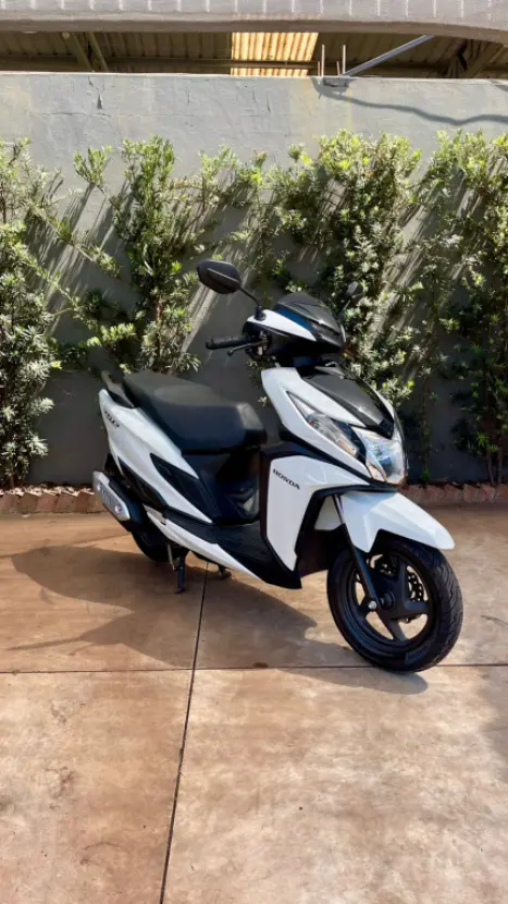 HONDA Elite 125 , Foto 6