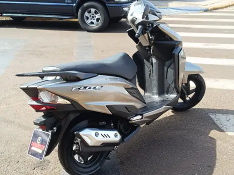 HONDA Elite 125 , Foto 2