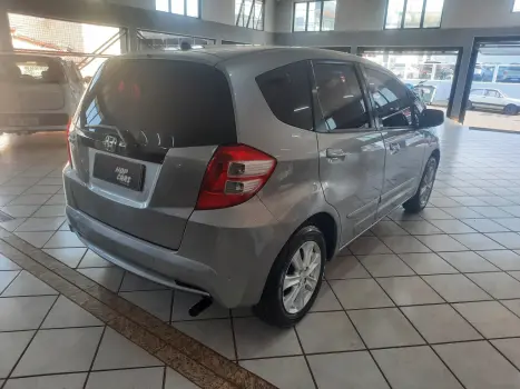 HONDA Fit 1.4 16V 4P LX FLEX AUTOMÁTICO, Foto 4 HONDA Fit 1.4 16V 4P LX FLEX AUTOMÁTICO, Foto 4