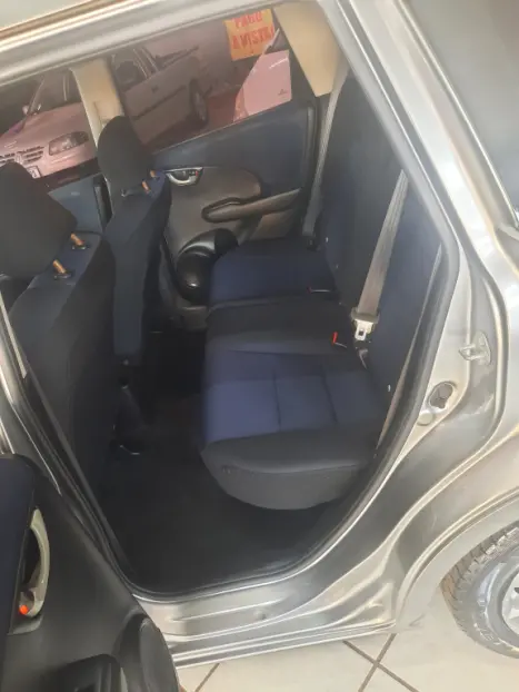 HONDA Fit 1.4 16V 4P LX FLEX AUTOMÁTICO, Foto 6 HONDA Fit 1.4 16V 4P LX FLEX AUTOMÁTICO, Foto 6