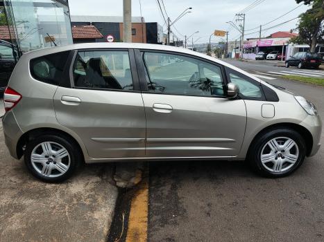 HONDA Fit 1.4 16V 4P DX FLEX, Foto 4 HONDA Fit 1.4 16V 4P DX FLEX, Foto 4