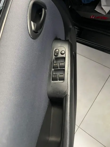 HONDA Fit 1.4 4P LXL, Foto 7 HONDA Fit 1.4 4P LXL, Foto 7
